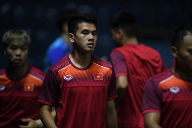 Buriram, Tayland - 3 Haziran 2019: Chang arena, Buriram, Tayland 'daki King Cup 2019 turnuvası öncesinde Vietnam' ın tanımlanamayan oyuncusu
