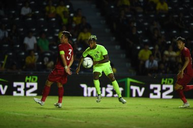 Buriram, Tayland - 8 Haziran. 2019: Nguyn Cng Phng # 10 Vietnam Oyuncusu Kings Cup final maçı sırasında Chang Arena, Buriram, Tayland 'da Curacao' ya karşı