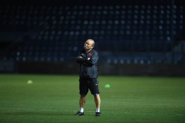 Buriram, Tayland - 3 Haziran 2019: Park Hang-seo turnuvası öncesi antrenman koçu King Cup 2019 'da Chang Arena, Tayland' da