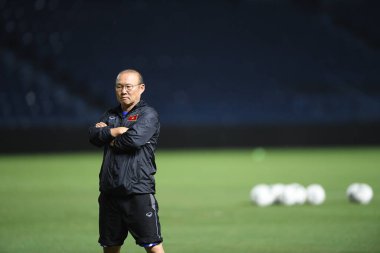 Buriram, Tayland - 3 Haziran 2019: Park Hang-seo turnuvası öncesi antrenman koçu King Cup 2019 'da Chang Arena, Tayland' da