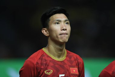 Buriram, Tayland - 8 Haziran 2019: Vn Hu # 5 Vietnam 'da Kings Cup final maçı sırasında Chang Arena, Buriram, Tayland' da Curacao 'ya karşı