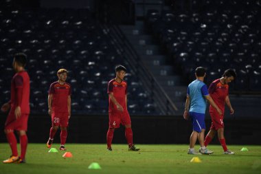 Buriram, Tayland - 3 Haziran 2019: Chang arena, Buriram, Tayland 'daki King Cup 2019 turnuvası öncesinde Vietnam' ın tanımlanamayan oyuncusu