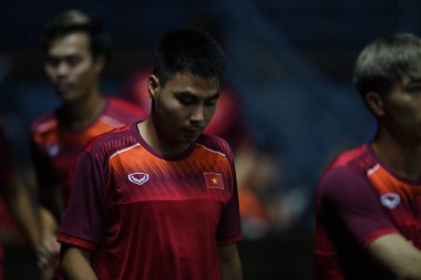 Buriram, Tayland - 3 Haziran 2019: Chang arena, Buriram, Tayland 'daki King Cup 2019 turnuvası öncesinde Vietnam' ın tanımlanamayan oyuncusu