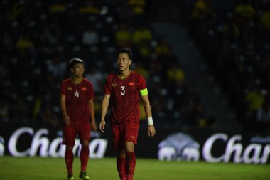 Buriram, Tayland - 8 Haziran 2019: Qu Ngc Hi # 3 numaralı Vietnam Oyuncusu Kings Cup final maçı sırasında Chang Arena, Buriram, Tayland