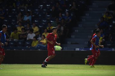 Buriram, Tayland - 8 Haziran 2019: Ha Duc Chinh # 18 Vietnam Futbolcusu Chang Arena, Buriram, Tayland 'da Curacao ile oynanan final maçında