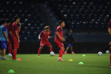 Buriram, Tayland - 3 Haziran 2019: Nguyn Trng Hong # 8 Vietnam oyuncusu 2019 turnuvası öncesinde Chang Arena, Buriram, Tayland
