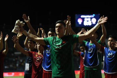 Buriram, Tayland - 8 Haziran 2019: Kings Cup final maçı sırasında Buriram, Tayland 'da Curacao' ya karşı mücadele eden Vietnam Oyuncuları