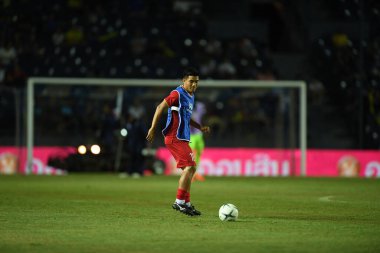 Buriram, Tayland - 8 Haziran 2019: Ha Duc Chinh # 18 Vietnam Futbolcusu Chang Arena, Buriram, Tayland 'da Curacao ile oynanan final maçında