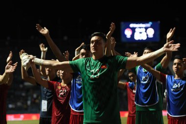 Buriram, Tayland - 8 Haziran 2019: Kings Cup final maçı sırasında Buriram, Tayland 'da Curacao' ya karşı mücadele eden Vietnam Oyuncuları