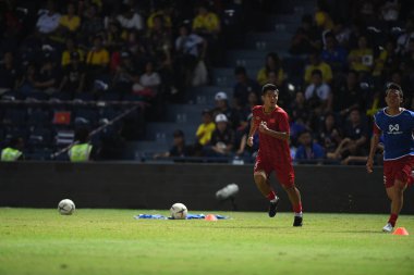 Buriram, Tayland - 8 Haziran 2019: Ha Duc Chinh # 18 Vietnam Futbolcusu Chang Arena, Buriram, Tayland 'da Curacao ile oynanan final maçında