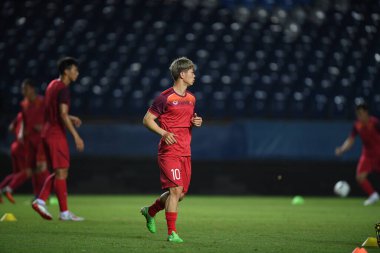 Buriram, Tayland - 3 Haziran 2019: Nguyn Cng Phng # 10 Vietnam oyuncusu turnuvanın King Cup 2019 'u öncesinde Chang Arena, Buriram, Tayland