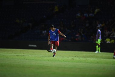 Buriram, Tayland - 8 Haziran 2019: Ha Duc Chinh # 18 Vietnam Futbolcusu Chang Arena, Buriram, Tayland 'da Curacao ile oynanan final maçında