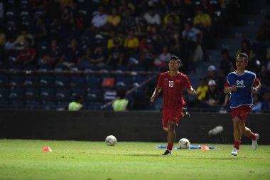 Buriram, Tayland - 8 Haziran 2019: Ha Duc Chinh # 18 Vietnam Futbolcusu Chang Arena, Buriram, Tayland 'da Curacao ile oynanan final maçında