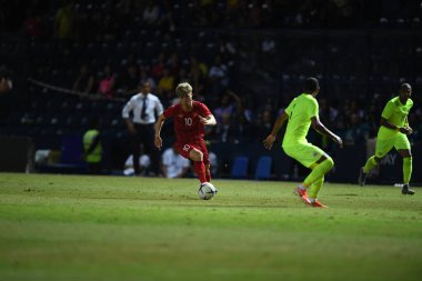 Buriram, Tayland - 8 Haziran. 2019: Nguyn Cng Phng # 10 Vietnam Oyuncusu Kings Cup final maçı sırasında Chang Arena, Buriram, Tayland 'da Curacao' ya karşı