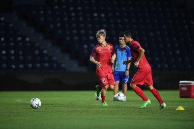 Buriram, Tayland - 8 Haziran. 2019: Nguyn Cng Phng # 10 Vietnam Oyuncusu Kings Cup final maçı sırasında Chang Arena, Buriram, Tayland 'da Curacao' ya karşı