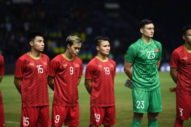 Buriram, Tayland - 8 Haziran 2019: Kings Cup final maçı sonrasında Buriram, Tayland 'da Curacao ile oynanan maçta Vietnam Oyuncuları