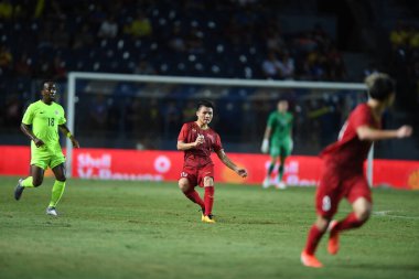 Buriram, Tayland - 8 Haziran 2019: Nguyn Quang Hi # 19 Kings Cup final karşılaşmasında Curacao 'ya karşı Chang Arena, Buriram, Tayland