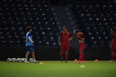 Buriram, Tayland - 3 Haziran 2019: Chang arena, Buriram, Tayland 'daki King Cup 2019 turnuvası öncesinde Vietnam' ın tanımlanamayan oyuncusu