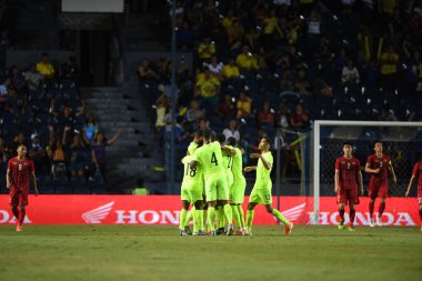 Buriram, Tayland - 8 Haziran 2019: Curacao oyuncuları Chang Arena, Buriram, Tayland 'da oynanan Kings Cup final maçında gol atmayı kutluyorlar