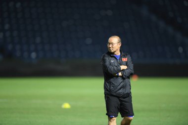 Buriram, Tayland - 3 Haziran 2019: Park Hang-seo turnuvası öncesi antrenman koçu King Cup 2019 'da Chang Arena, Tayland' da