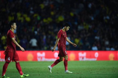 Buriram, Tayland - 8 Haziran 2019: Vn Hu # 5 Vietnam 'da Kings Cup final maçı sırasında Chang Arena, Buriram, Tayland' da Curacao 'ya karşı