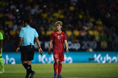 Buriram, Tayland - 8 Haziran. 2019: Nguyn Cng Phng # 10 Vietnam Oyuncusu Kings Cup final maçı sırasında Chang Arena, Buriram, Tayland 'da Curacao' ya karşı