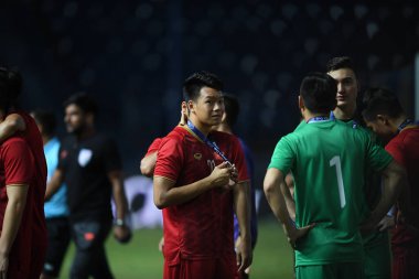 Buriram, Tayland - 8 Haziran 2019: Kings Cup final maçı sonrasında Buriram, Tayland 'da Curacao ile oynanan maçta Vietnam Oyuncuları