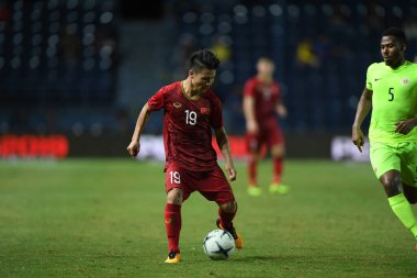 Buriram, Tayland - 8 Haziran 2019: Nguyn Quang Hi # 19 Kings Cup final karşılaşmasında Curacao 'ya karşı Chang Arena, Buriram, Tayland