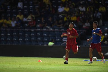 Buriram, Tayland - 8 Haziran 2019: Ha Duc Chinh # 18 Vietnam Futbolcusu Chang Arena, Buriram, Tayland 'da Curacao ile oynanan final maçında