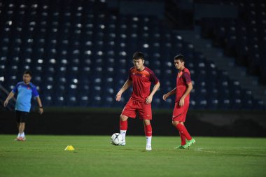 Buriram, Tayland - 3 Haziran 2019: Lng Xun Trng # 6 Vietnam futbolcusu 2019 turnuvası öncesinde Chang Arena, Buriram, Tayland