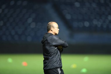 Buriram, Tayland - 3 Haziran 2019: Park Hang-seo turnuvası öncesi antrenman koçu King Cup 2019 'da Chang Arena, Tayland' da