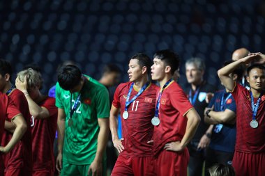 Buriram, Tayland - 8 Haziran 2019: Kings Cup final maçı sonrasında Buriram, Tayland 'da Curacao ile oynanan maçta Vietnam Oyuncuları