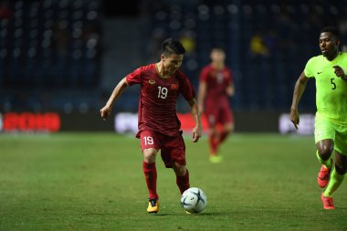 Buriram, Tayland - 8 Haziran 2019: Nguyn Quang Hi # 19 Kings Cup final karşılaşmasında Curacao 'ya karşı Chang Arena, Buriram, Tayland