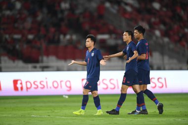 Jakarta, Endonezya - 10 Eylül 2019: Supachok Sarachart # 7 Tayland Futbolcusu 2020 Dünya Kupası elemeleri sırasında Endonezya 0-3 Tayland maçı sırasında Gelora Bung Karno Stadyumu, Endonezya