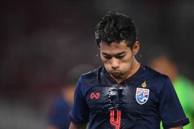 Jakarta, Endonezya - 10 Eylül 2019: Manuel Tom Bihr # 14 Tayland Oyuncusu 2020 Dünya Kupası elemeleri sırasında Endonezya 0-3 Tayland maçı sırasında Gelora Bung Karno Stadyumu, Endonezya