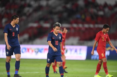 Jakarta, Endonezya - 10 Ekim 2019: Chanathip Songkrasin # 10 Tayland Oyuncusu 2020 Dünya Kupası elemeleri sırasında Endonezya 0-3 Tayland 'da Gelora Bung Karno Stadyumu, Endonezya