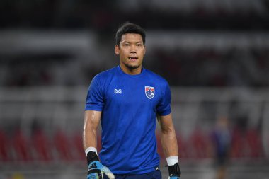 Jakarta, Endonezya - 10 Eylül 2019: Kawin hammasatjanan # 1 Tayland Futbolcusu 2020 Dünya Kupası elemeleri sırasında Endonezya 0-3 Tayland maçı sırasında Gelora Bung Karno Stadyumu, Endonezya