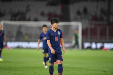 Jakarta, Endonezya - 10 Eylül 2019: Ekanit Panya # 18 Tayland Oyuncusu, Endonezya 'nın Gelora Bung Karno Stadyumu' nda oynanan 2020 Dünya Kupası eleme karşılaşmasında