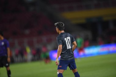 Jakarta, Endonezya - 10 Ekim 2019: Chanathip Songkrasin # 10 Tayland Oyuncusu 2020 Dünya Kupası elemeleri sırasında Endonezya 0-3 Tayland 'da Gelora Bung Karno Stadyumu, Endonezya