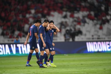 Jakarta, Endonezya - 10 Eylül 2019: Supachok Sarachart # 7 Tayland Futbolcusu 2020 Dünya Kupası elemeleri sırasında Endonezya 0-3 Tayland maçı sırasında Gelora Bung Karno Stadyumu, Endonezya