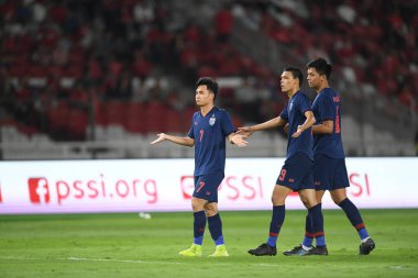 Jakarta, Endonezya - 10 Eylül 2019: Supachok Sarachart # 7 Tayland Futbolcusu 2020 Dünya Kupası elemeleri sırasında Endonezya 0-3 Tayland maçı sırasında Gelora Bung Karno Stadyumu, Endonezya