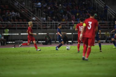 Pathumthani Thailand 5 Eylül 2019: Tayland 'daki Thammasat Stadyumu' nda 2022 Dünya Kupası elemeleri sırasında Chanathip şarkı sözü yazarı 