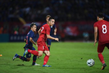 Pathumthani Tayland 5 Eylül 2019: Tayland 'ın Thammasat Stadyumu' nda Vietnam 'a karşı 2022 Dünya Kupası elemeleri sırasında Vietnam' ın 16 numaralı vietnam oyuncusu 