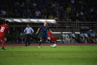 Pathumthani Tayland 5 Eylül 2019: Manuel Tom Bihr # 14 Tayland Dünya Kupası elemeleri sırasında Thammasat Stadyumu 'nda Vietnam' a karşı oynandı. 