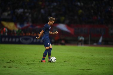 Pathumthani Tayland 5 Eylül 2019: Thammasat Stadyumu 'nda Tailand ile Vietnam arasında oynanan 2022 Dünya Kupası eleme maçında Theerathon Boonmatan Player 