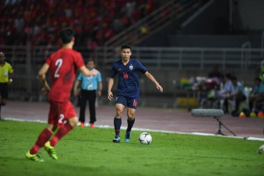 Pathumthani Thailand 5 sep 2019: Phitiwat sukjitthamakul # 16 Tayland futbolcusu 2022 Dünya Kupası elemeleri sırasında Thammasat Stadyumu 'nda Vietnam' a karşı 