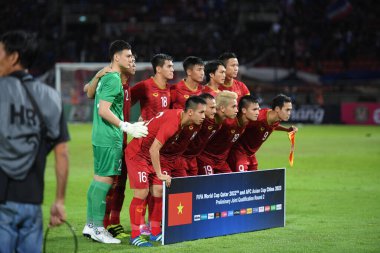Pathumthani Thailand 5 Eylül 2019: 2022 Dünya Kupası elemeleri sırasında Thammasat Stadyumu 'nda Vietnam' a karşı oynayan Vietnam oyuncusu 