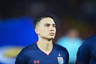 Pathumthani Tayland 5 Eylül 2019: Thammasat Stadyumu 'nda Vietnam' a karşı 2022 Dünya Kupası elemeleri sırasında Tristan do # 19 Tayland Oyuncusu eylemde 