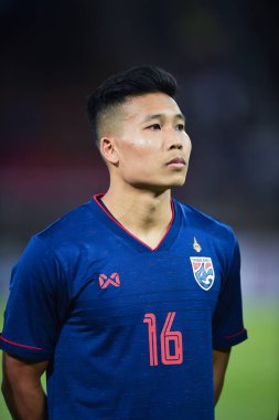Pathumthani Thailand 5 sep 2019: Phitiwat sukjitthamakul # 16 Tayland futbolcusu 2022 Dünya Kupası elemeleri sırasında Thammasat Stadyumu 'nda Vietnam' a karşı 