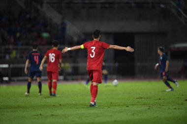 Pathumthani Tayland 5 Eylül 2019: Que ngoc hai # 3 Vietnamlı oyuncu 2022 Dünya Kupası elemeleri sırasında Thammasat Stadyumu 'nda Vietnam' a karşı 